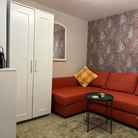 Apartment Charming Tiny House The Hague